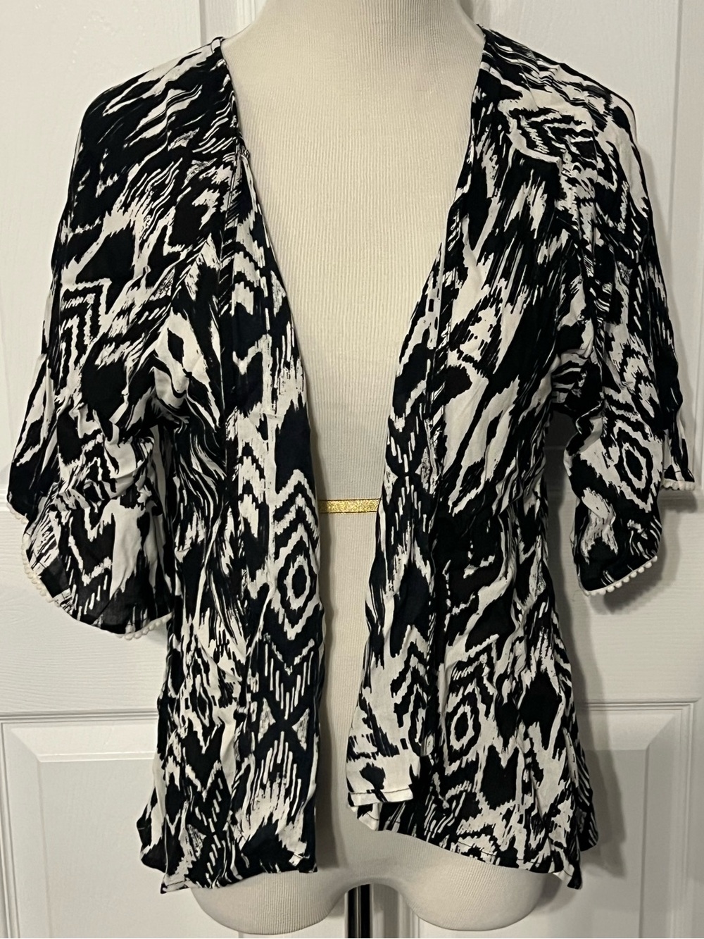 Billabong Black and Cream Ikat Print Lightweight Cardigan